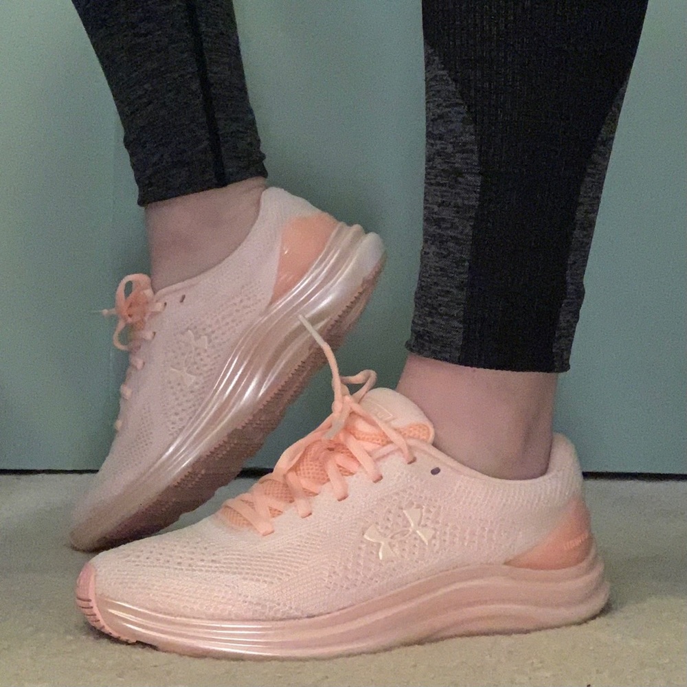 Under Armour LIQUIFY WOMEN’S RUNNING SHOE